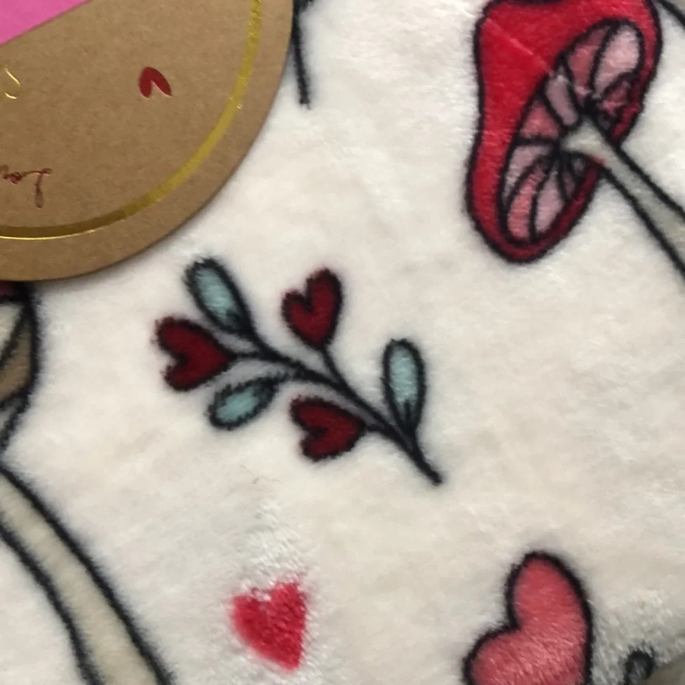 MUSHROOM and HEARTS Plush Queen Blanket